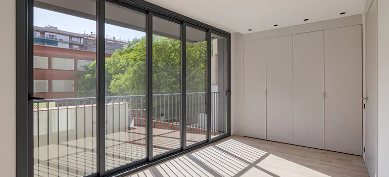 Aluminum Glazed Window Installation in Pembroke Pines, FL