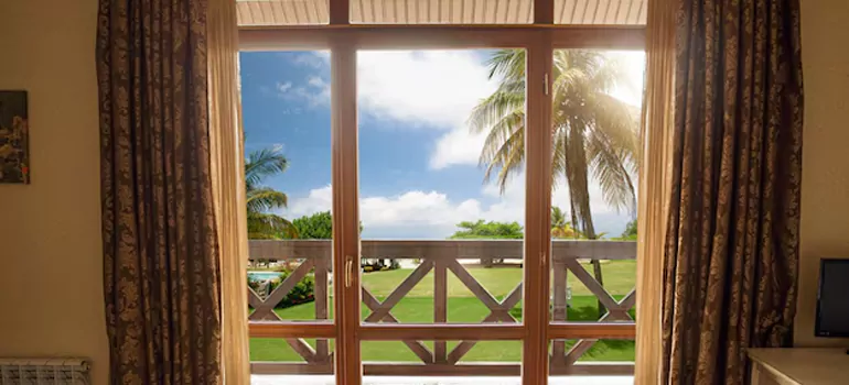 Residential Garden Window Enclosure Repair in Pembroke Pines, FL